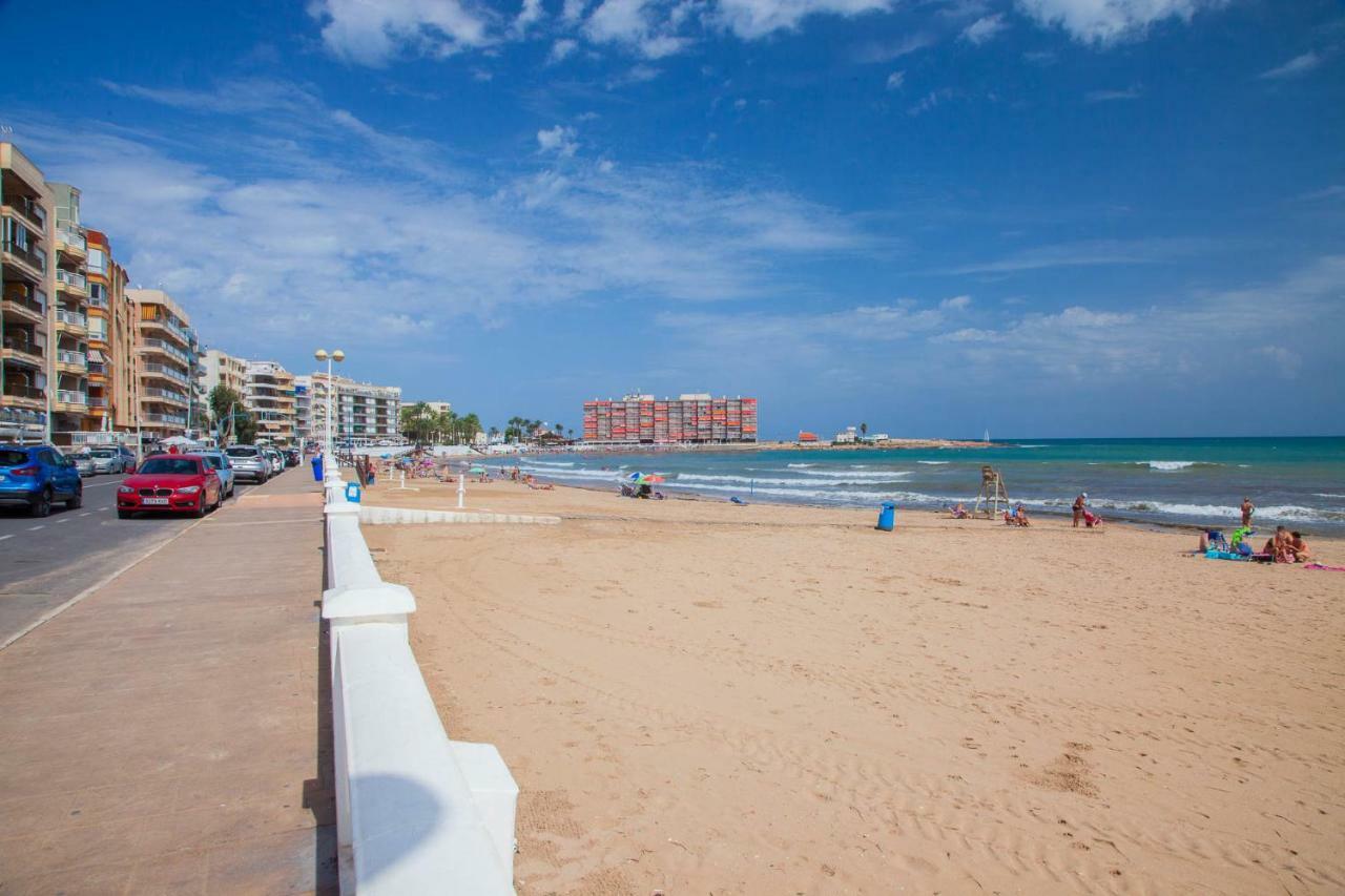 Apartment Islandia Torrevieja Ngoại thất bức ảnh